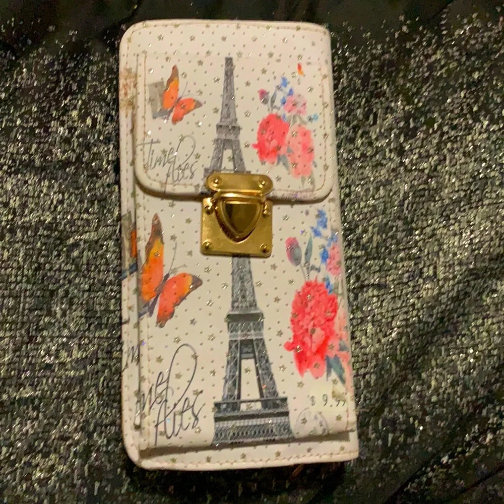 A Wallet - Picture 1 of 2